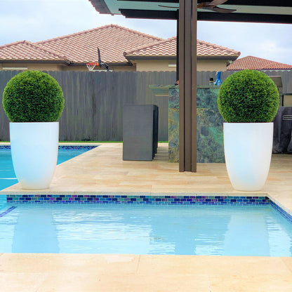 Ben L Fiberglass with 20" Topiary